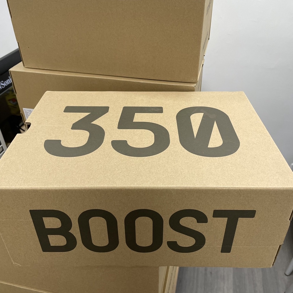Yezzy Boost 350 Adidas 鞋盒 正品鞋盒 專櫃紙盒 精品正貨紙盒 包裝盒 紙袋 代購