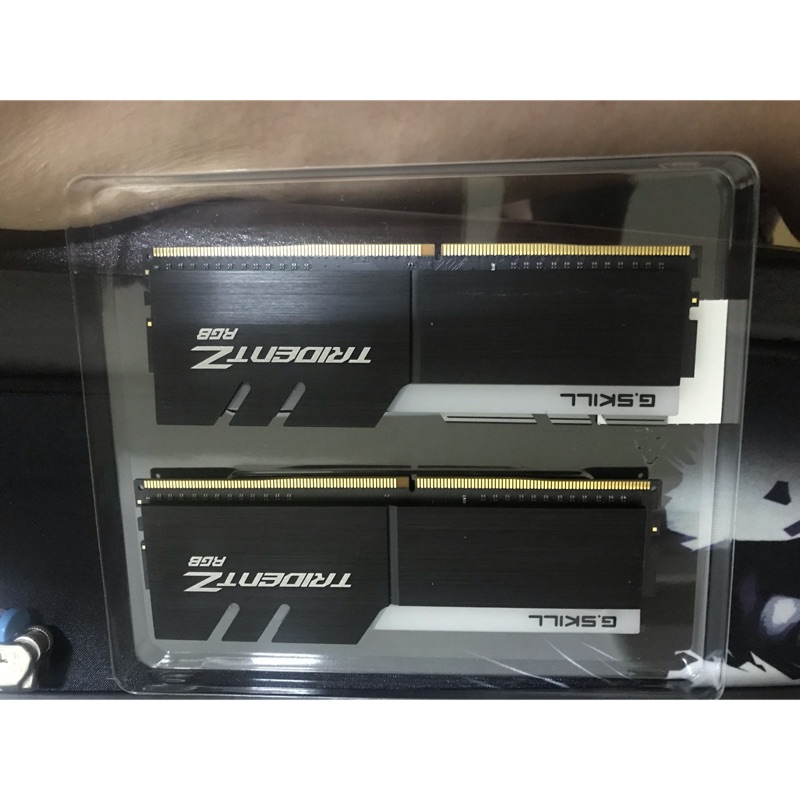 芝奇 幻光戟 DDR4 3200 RGB 8Gx2 CL16