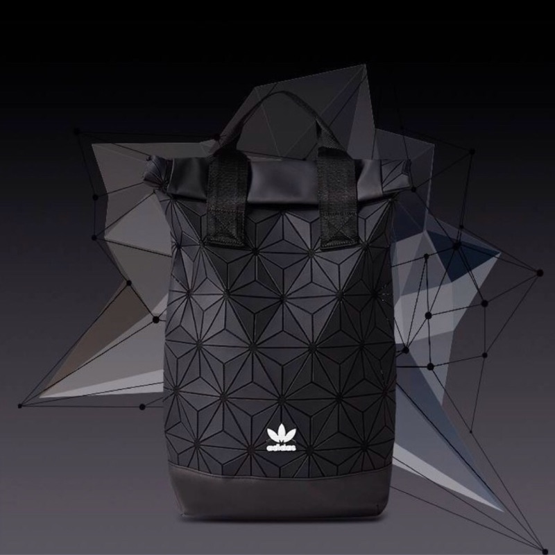 全新正品Adidas後背包 三宅一生3D菱形黑白雙肩背包🖤