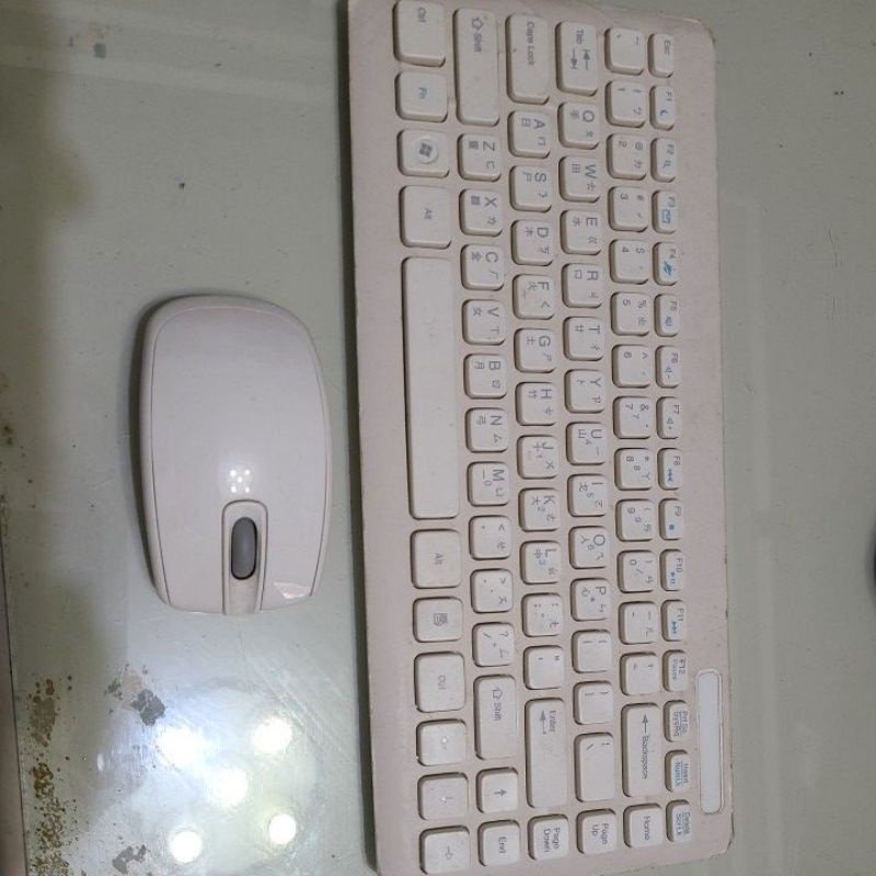 二手 ACER無線鍵盤滑鼠組，正常使用。汰換出清