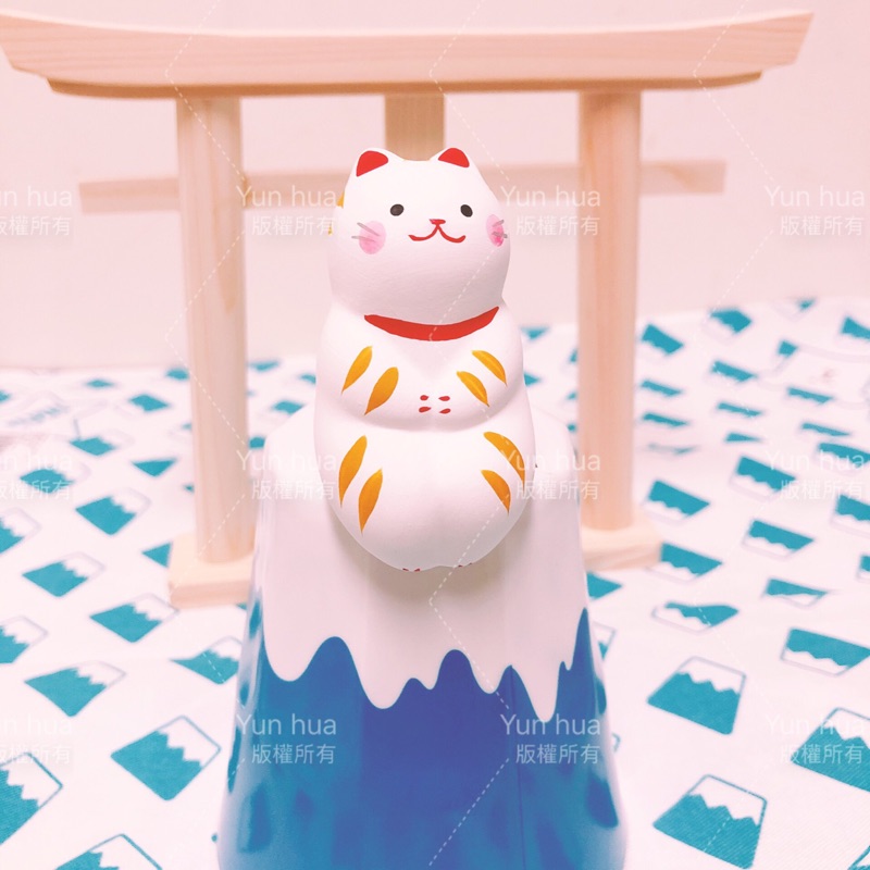 全新 日本 精緻收藏擺飾  坐姿虎斑貓咪 陶籤