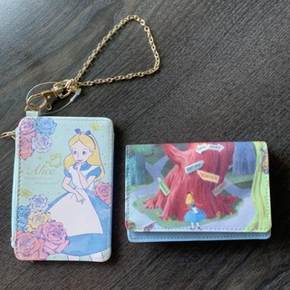 ❤Lika小舖❤現貨 日本帶回正品 魔鏡夢遊 迪士尼愛麗絲夢遊仙境 信用卡夾 票卡夾拉鍊零錢包 任選一款
