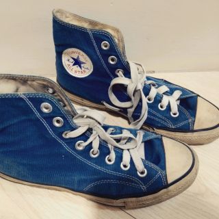 Converse寶石藍帆布鞋