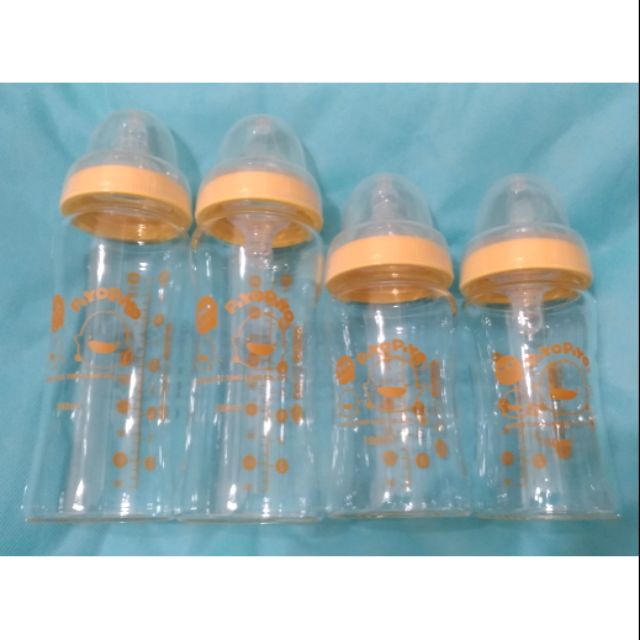 [For a252552001]全新 無盒PIYOPIYO黃色小鴨寬口玻璃奶瓶防脹氣+combi背巾