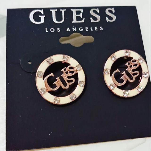 GUESS 美國正貨 附購證 米白配金屬guess logo 氣質 高雅耳環
