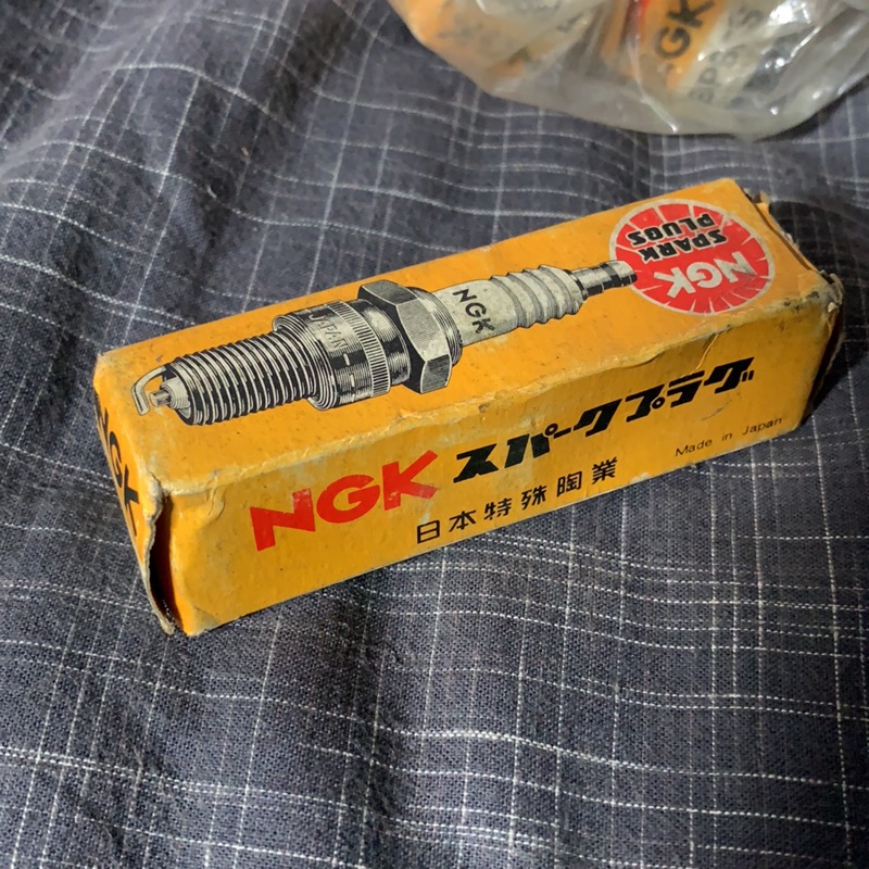 二手良品 NGK 火星塞 BP6ES 4顆一組 200含運費