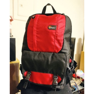 九成新好用的 Lowepro fastpack 250 公司貨 相機包 電腦格層 二機四鏡 一機六鏡 收納功能強大代購