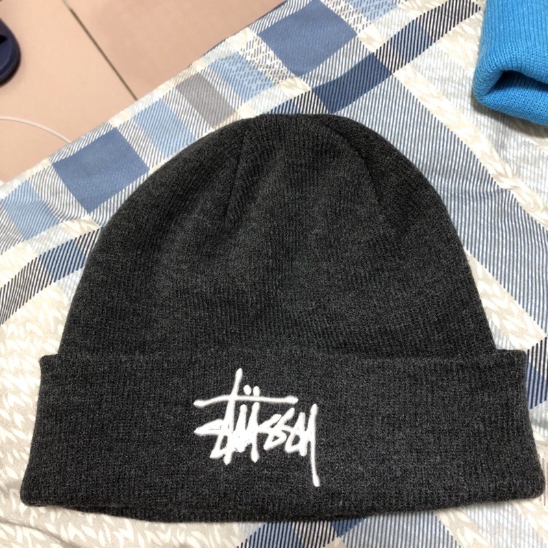 Stussy深灰毛帽(韓國購入、9成新）