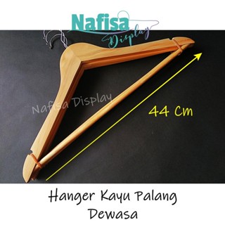 GANTUNGAN 成人木製十字衣架 Nafisa Kpdlk 衣服展示架 BisaCod