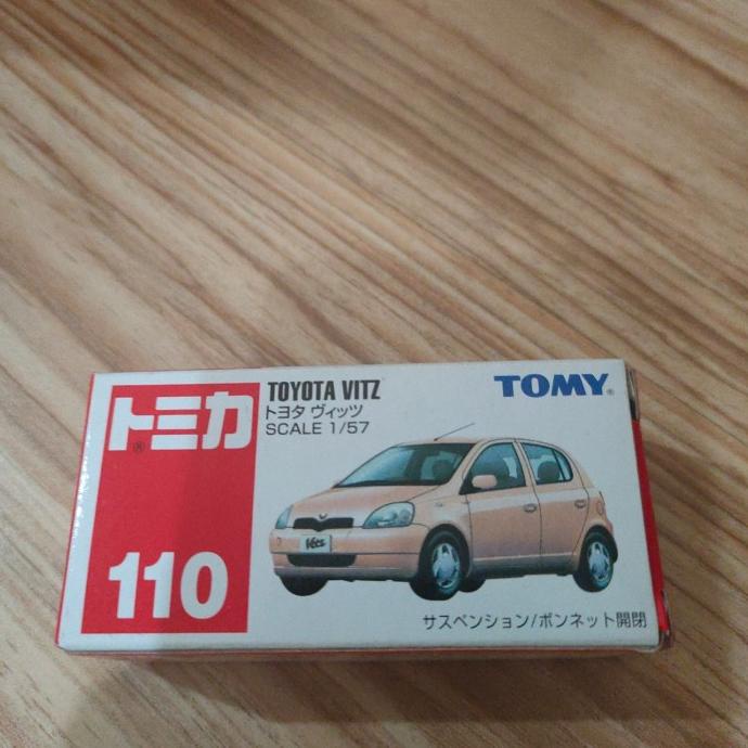 Tomica 110 豐田 vitz