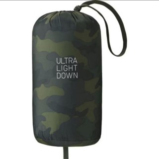優衣庫 Stuff Sack UNIQLO Pouch 超輕羽絨迷彩夾克