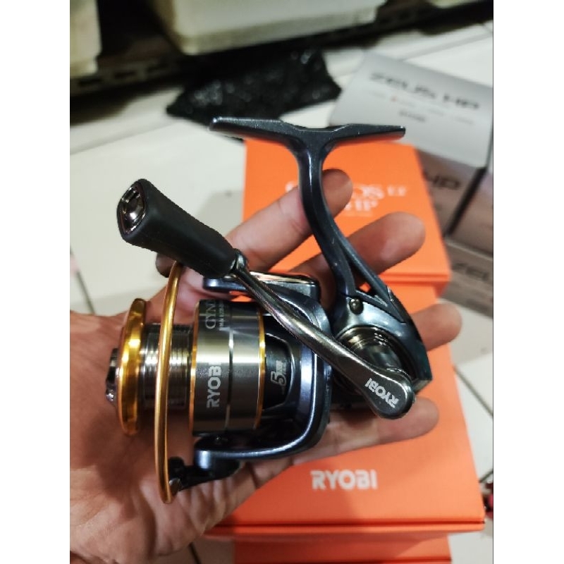 Reel Ryobi Cynos LT 2000 3000 HP 電動手柄