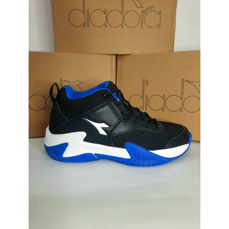 Diadora Fast 兒童籃球鞋黑色尺碼 36 37 38