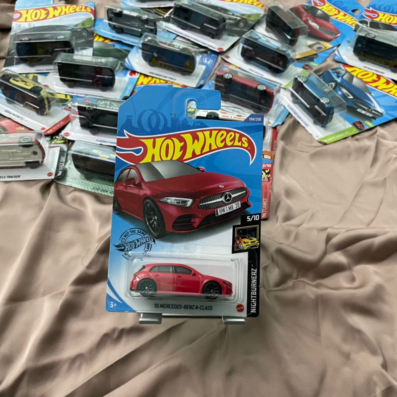 HOT WHEELS HOTWHEELS 風火輪風火輪 19 MERCEDES BENZ A 級紅藍