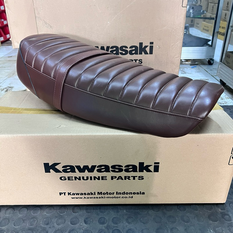 KAWASAKI 座椅 W175 TR 棕色原裝川崎 53066-0724-64P