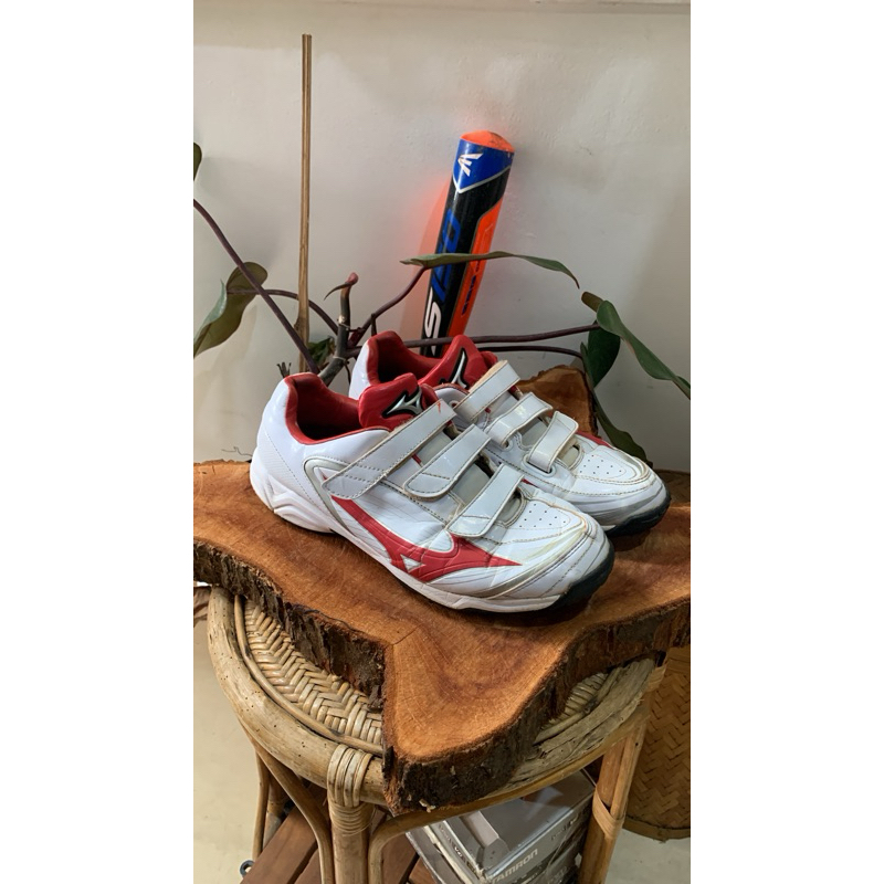 MIZUNO 二手 SLOWPITCH SOFTBALL 草皮鞋尺碼 38.5/24.5cm 美津濃