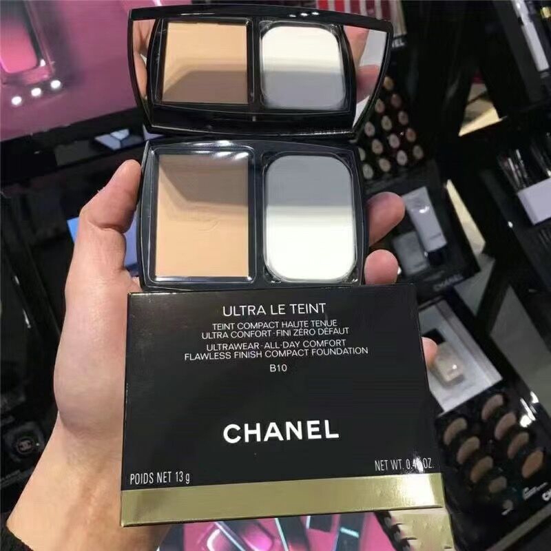 香奈兒 Chanel ULTRA LE TEINT 和 LE BLANC 緊湊型粉底,打造完美無瑕持久的妝效