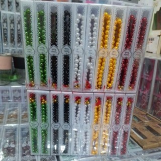 雲母包裝中的大珍珠 Tasbih 紀念品含有 100 張