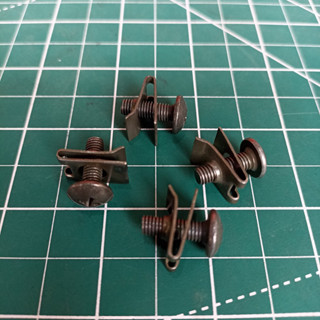 Vespa Excel 車把外殼夾螺栓