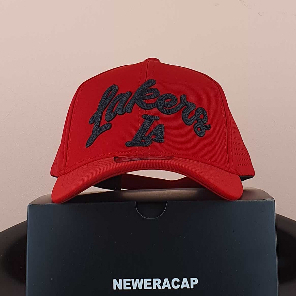 Hitam MERAH Lakers 棒球帽紅色清單黑色激光網中性 Snapback 帽