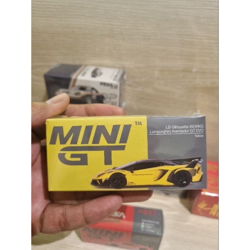 Mini GT 639 蘭博基尼 Aventador LBWK