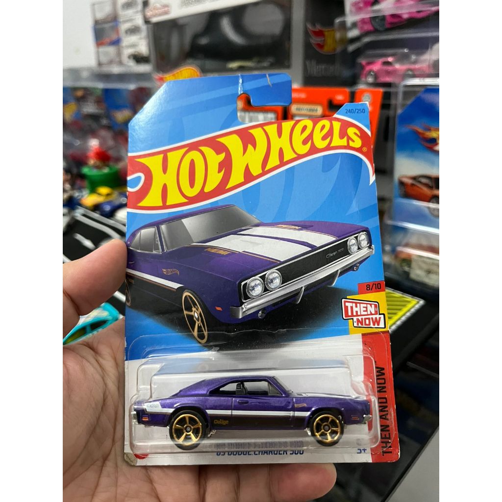 HOT WHEELS 風火輪道奇 Charger 500