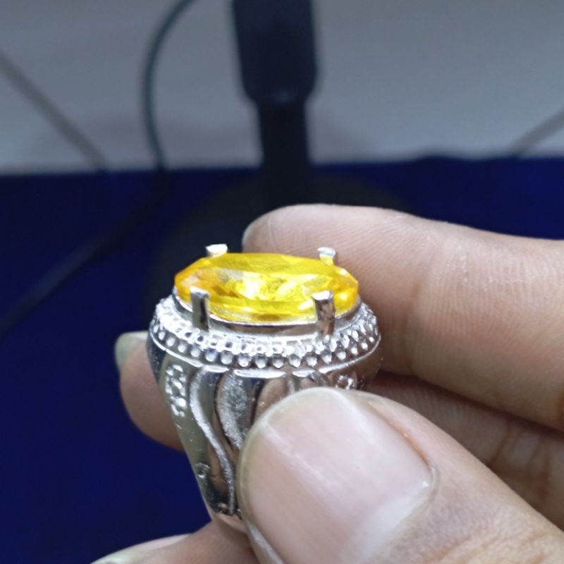 石戒指切割橢圓形黃色黃水晶戒指鈦
