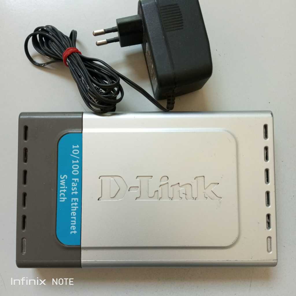 集線器 8 端口 D-Link DES-1008D DES1008D DLink 8 端口以太網交換機