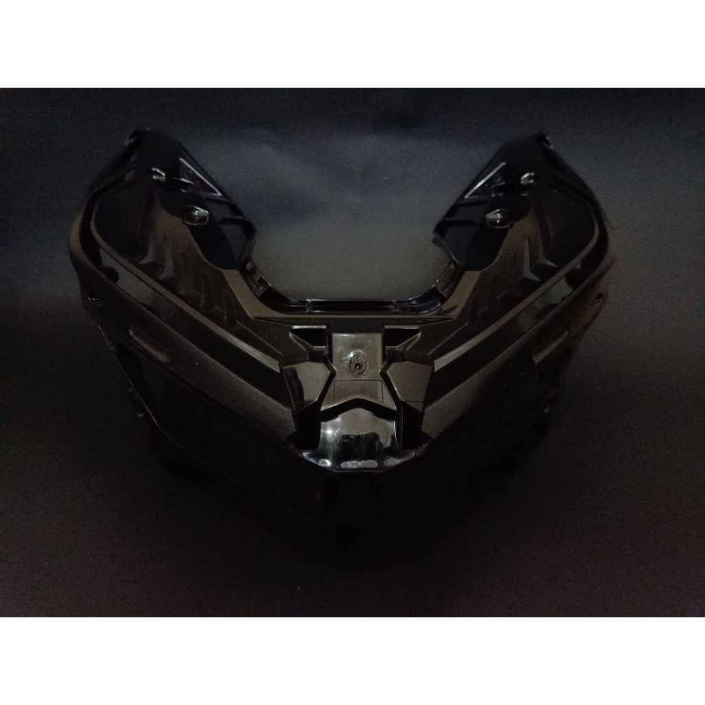 原裝 Vario 全新 125 150 大燈框架反射器