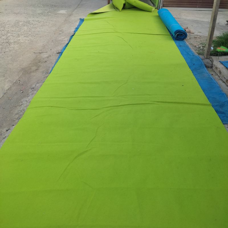 Hijau 素色地毯 2 米寬石灰綠色二手清潔地毯優質地毯極簡家居 Carper 房間地毯