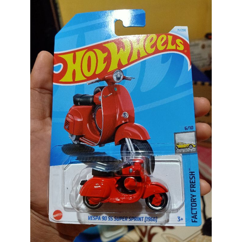 Merah Hot Wheels vespa 90 ss 超級衝刺紅