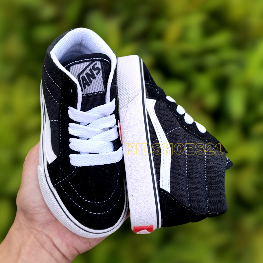 Kids hot sale black vans