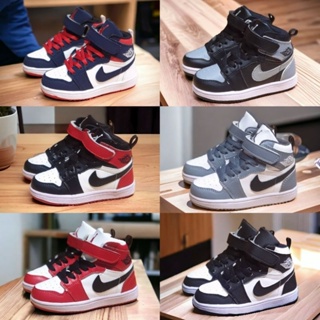 耐吉 Nike Air Jordan 1 High Chicago Black Toe 煙灰色男女童鞋