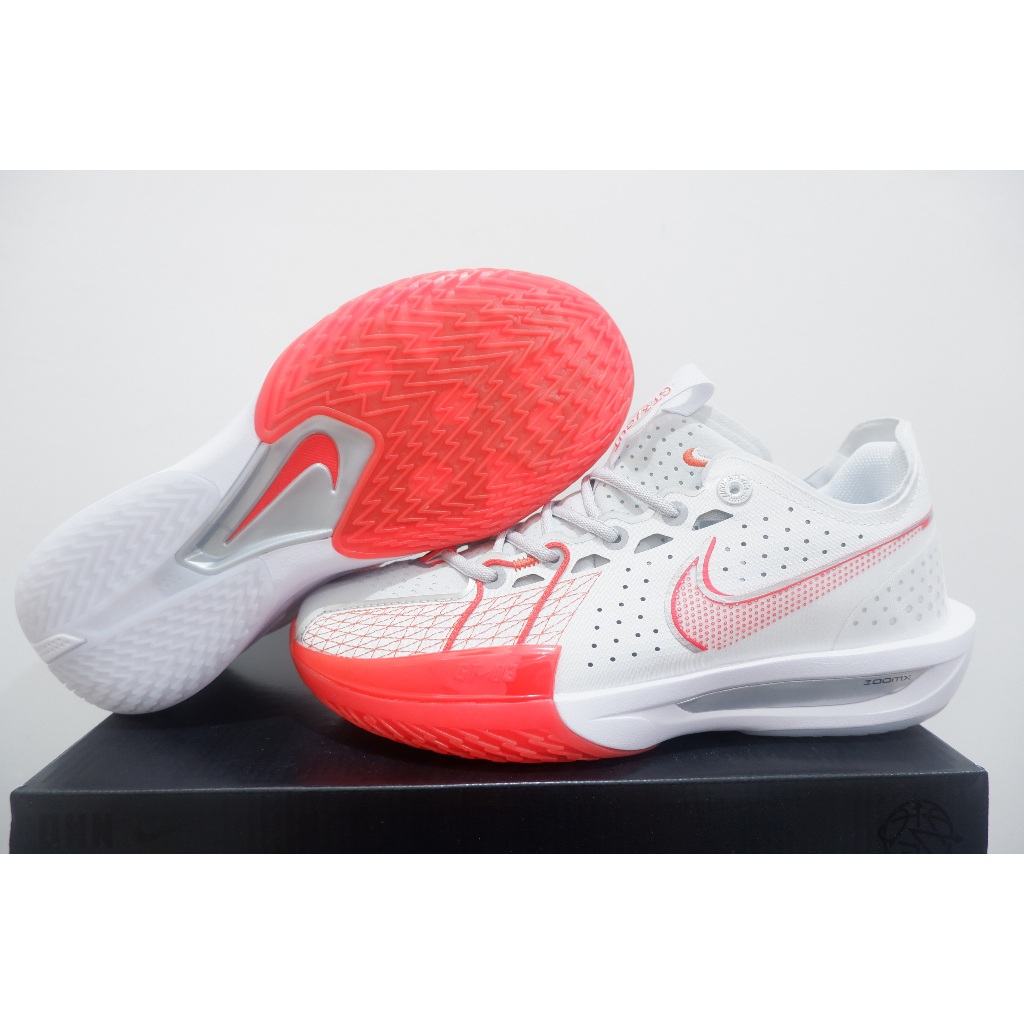 Nk AIR ZOOM GT CUT 3 籃球鞋低白圖片