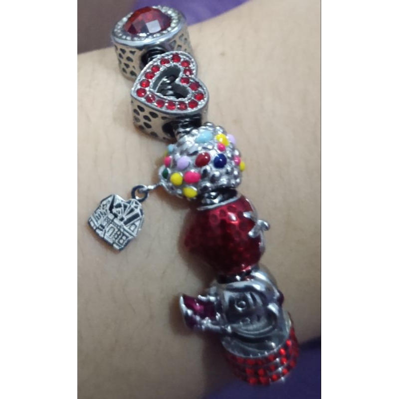 僅限嚴肅的買家 Preloved Charm Andora Limited Ur Sparks