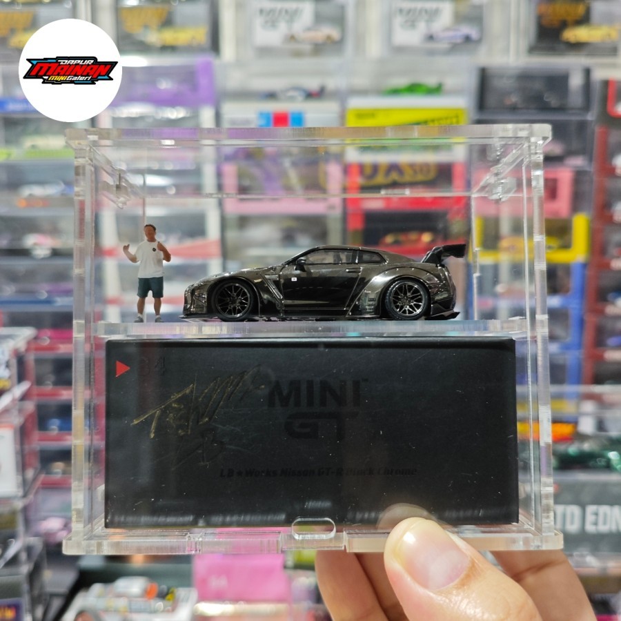 MINI GT 84 NISSAN GTR R35 黑鉻導演禮物標誌 TOSHI CEO LB