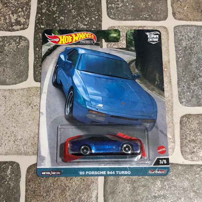 PORSCHE Hot Wheels 89 保時捷 944 Turbo 藍色高級壓鑄 1:64