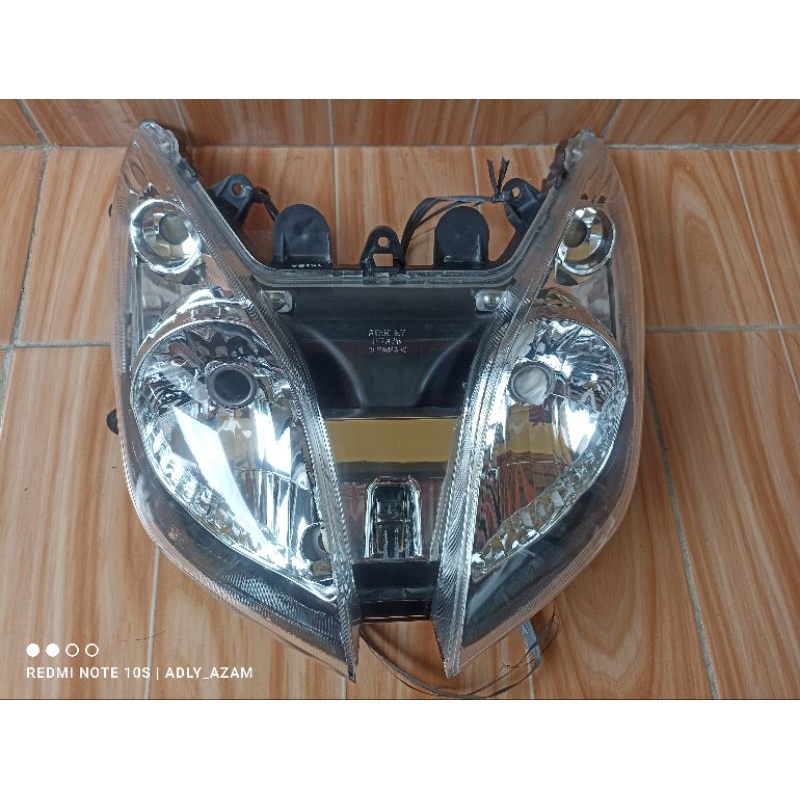 SUZUKI 鈴木 Skywave 125 大燈反射器原裝二手