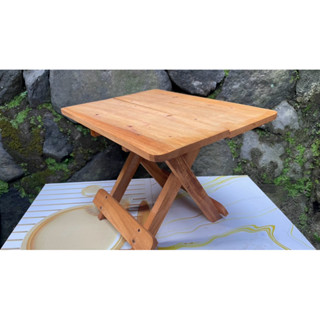 KAYU 全木折疊古蘭經桌由木家具製成的 Santri 桌