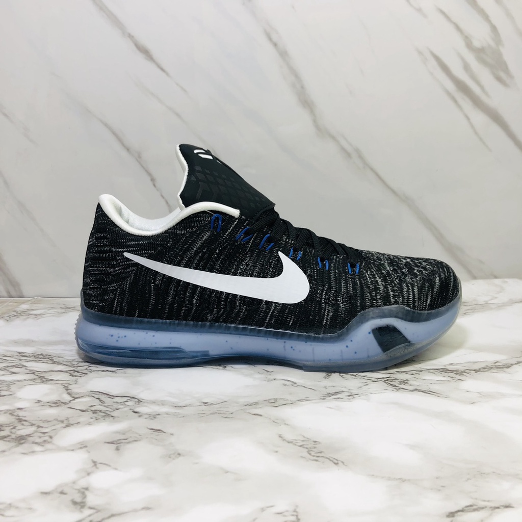 耐吉 Nike Zoom Kobe 10 Kobe 第 10 代籃球鞋上料採用梭織面料製成,使其更舒適耐用