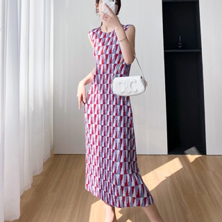 三宅褶皺洋裝女夏季2023新款高級氣質復古印花緊身顯瘦無袖裙子