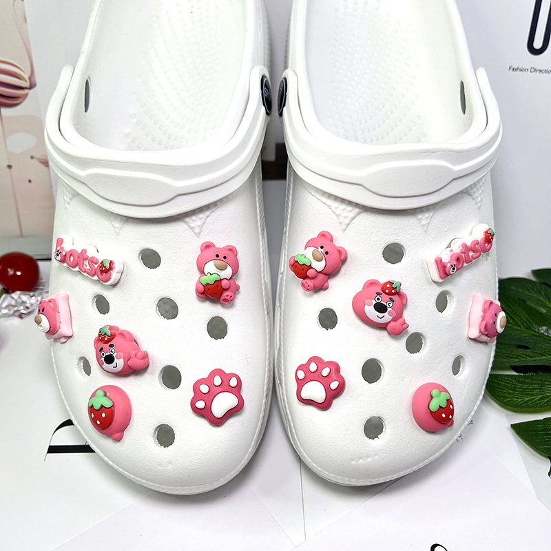12pcs草莓熊crocs 鞋扣 DIY洞洞鞋配件裝飾 拖鞋 涼鞋 native 鞋扣 crocs 独特創意礼物 卡洛馳