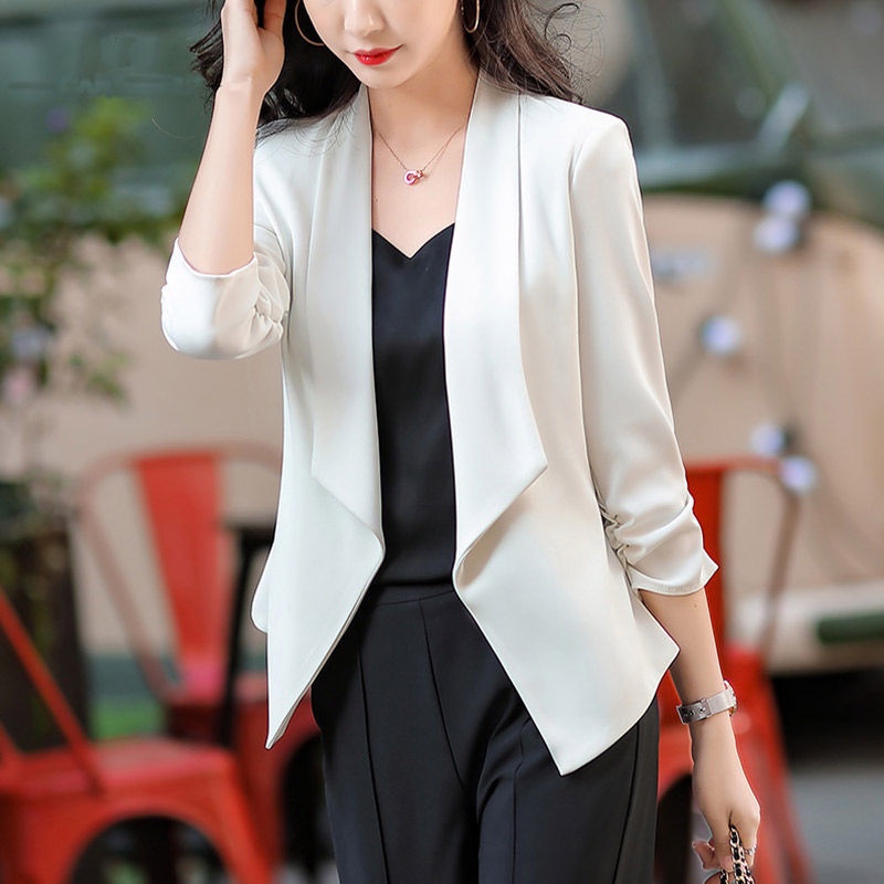 美麗的高品質材質加大尺碼休閒西裝外套,穿著舒適柔軟的白領西裝外套女