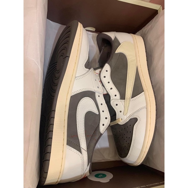 Travis Scott x Nike Jordan 1 Low 倒鉤摩卡