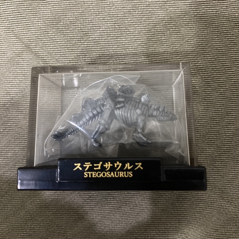 劍龍骨骼扭蛋 古生物 化石 鐵灰色