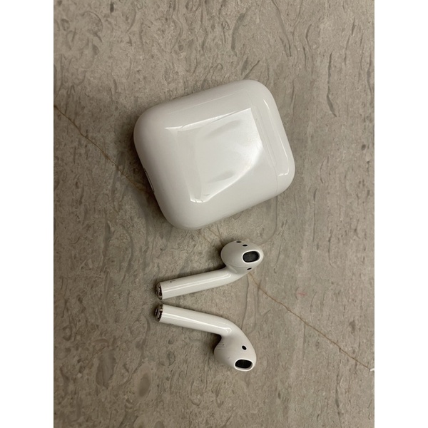 二手airpods 2代 含耳機跟充電盒