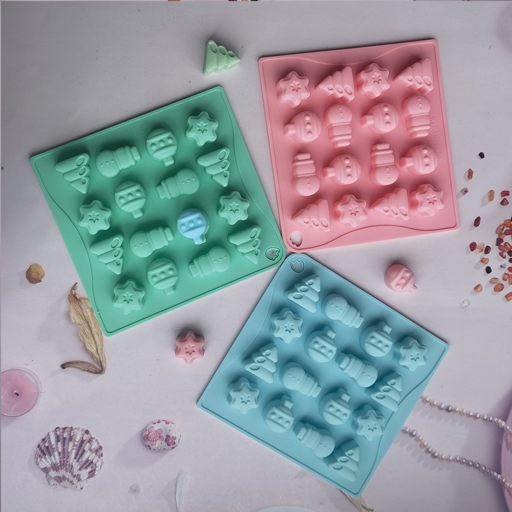 臺灣出貨 現貨 歐思麥烘焙 矽膠16連樹雪人蛋糕模具煎餅模具用於烘焙迷你甜點廚房diy手工模具（然）
