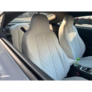 AUDI TT 氣質優雅白格紋 Nappa皮革 專車專用款訂製椅套 客製化皮革與配色椅套 多數車款皆可製作喔~~