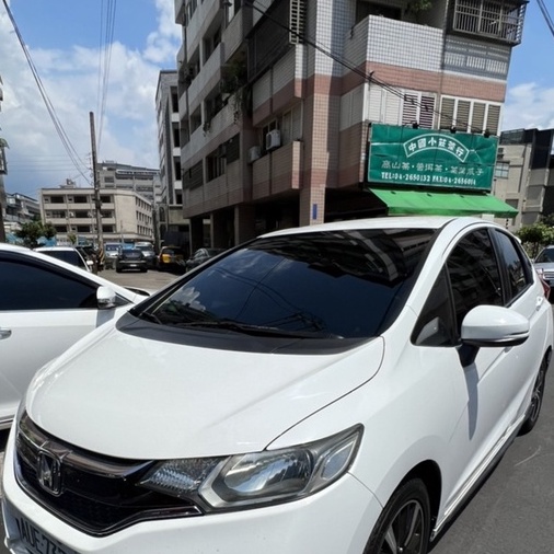 台中南區汽車隔熱紙&lt;可刷卡分期&gt;HONDA FIT全車施工FSK冰鑽F系列前檔F20車身FX7頂規格熱紙無金屬隔熱紙