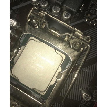 9成新 i5 9400F 6核心 6線  +技嘉B360M 整套 現貨